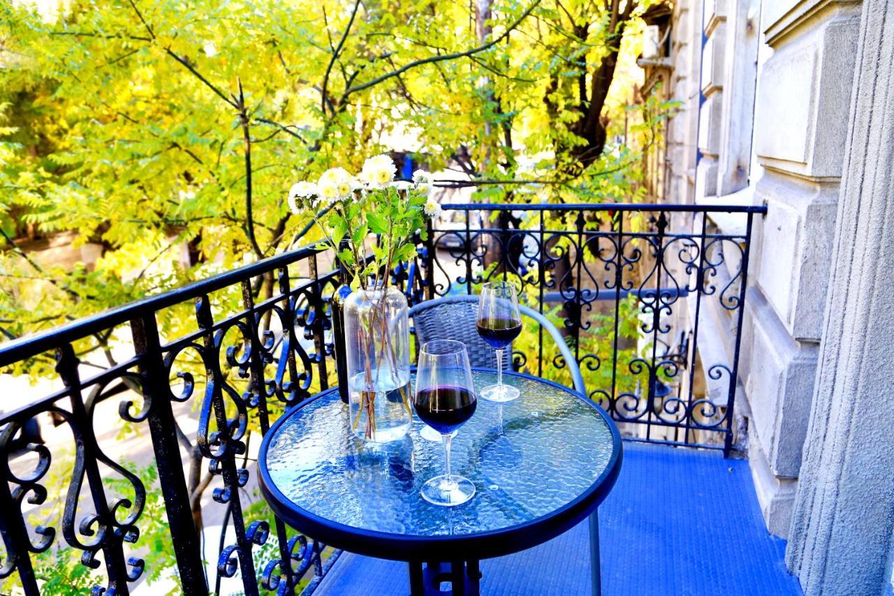 Hotello Tbilisi ภายนอก รูปภาพ