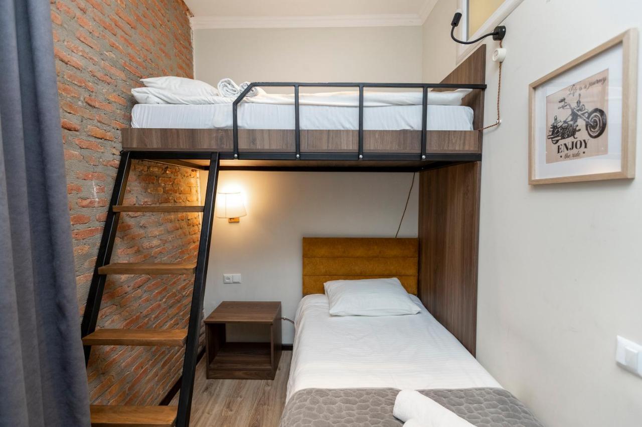 Hotello Tbilisi ภายนอก รูปภาพ